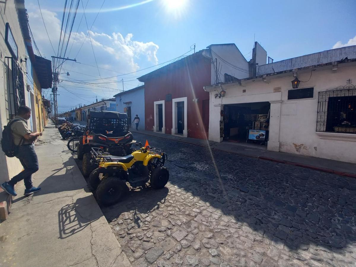 La Gaceta Camping Hotel Antigua Exterior foto